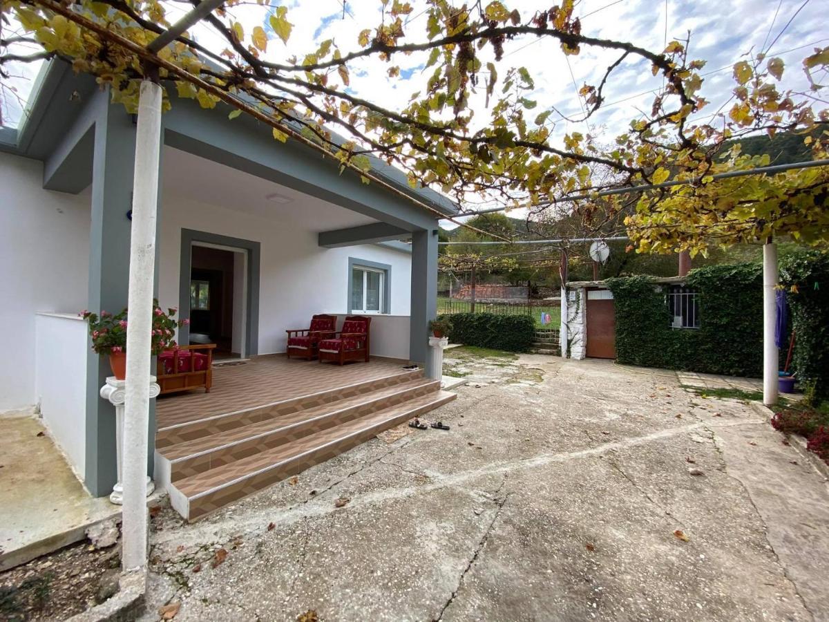 Progon House Hotel Tepelene Exterior photo